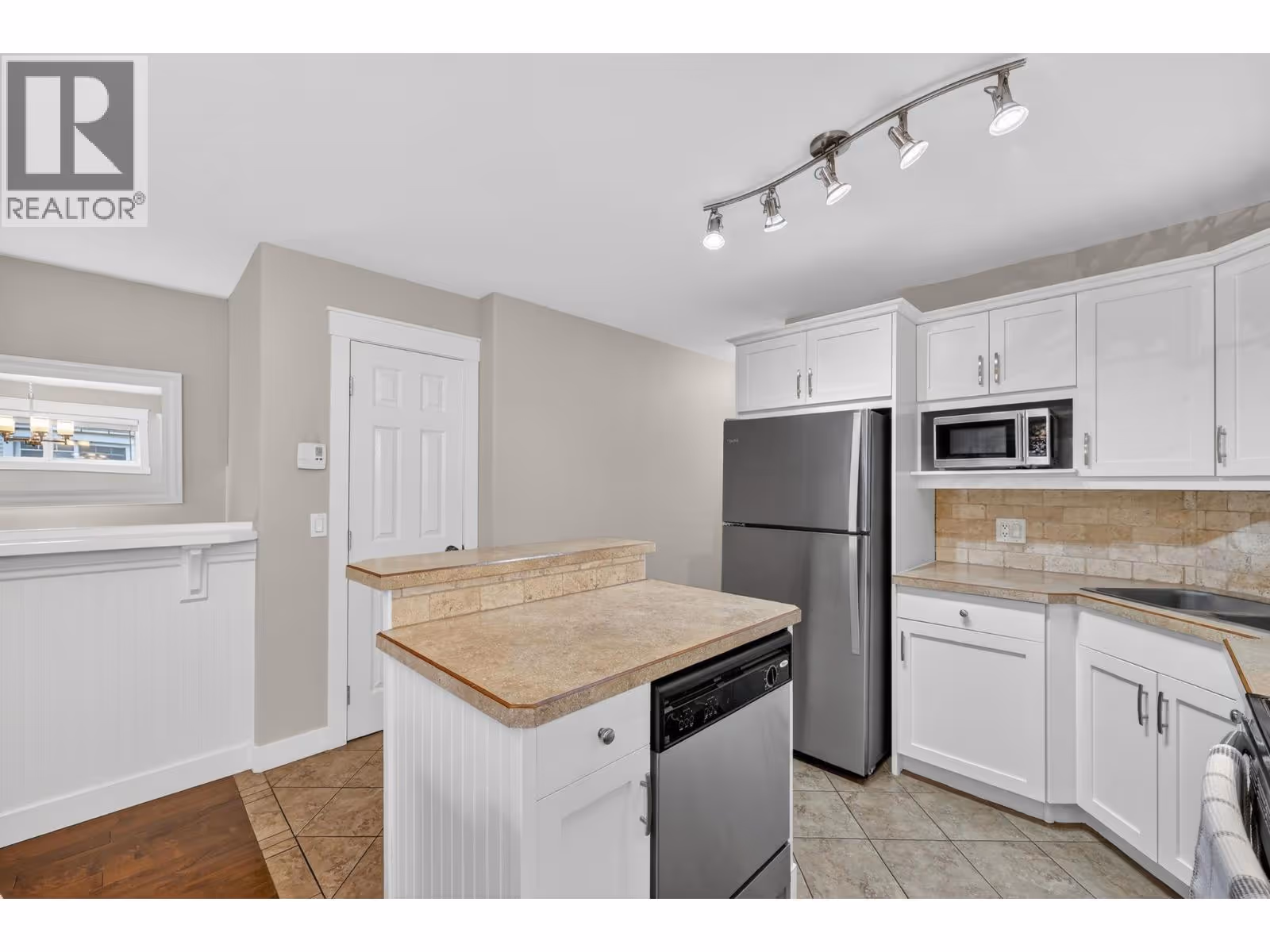 1390 Dilworth Crescent Unit# 109