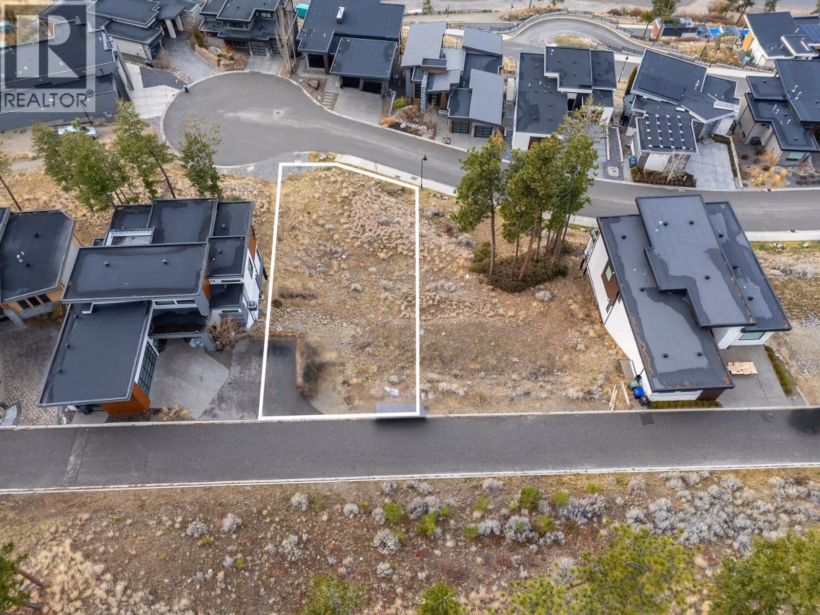 3332 Black Pine Lane