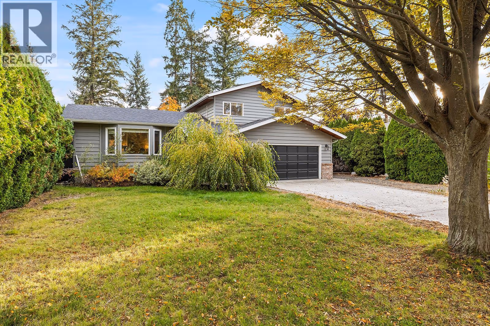 875 Coronado Crescent