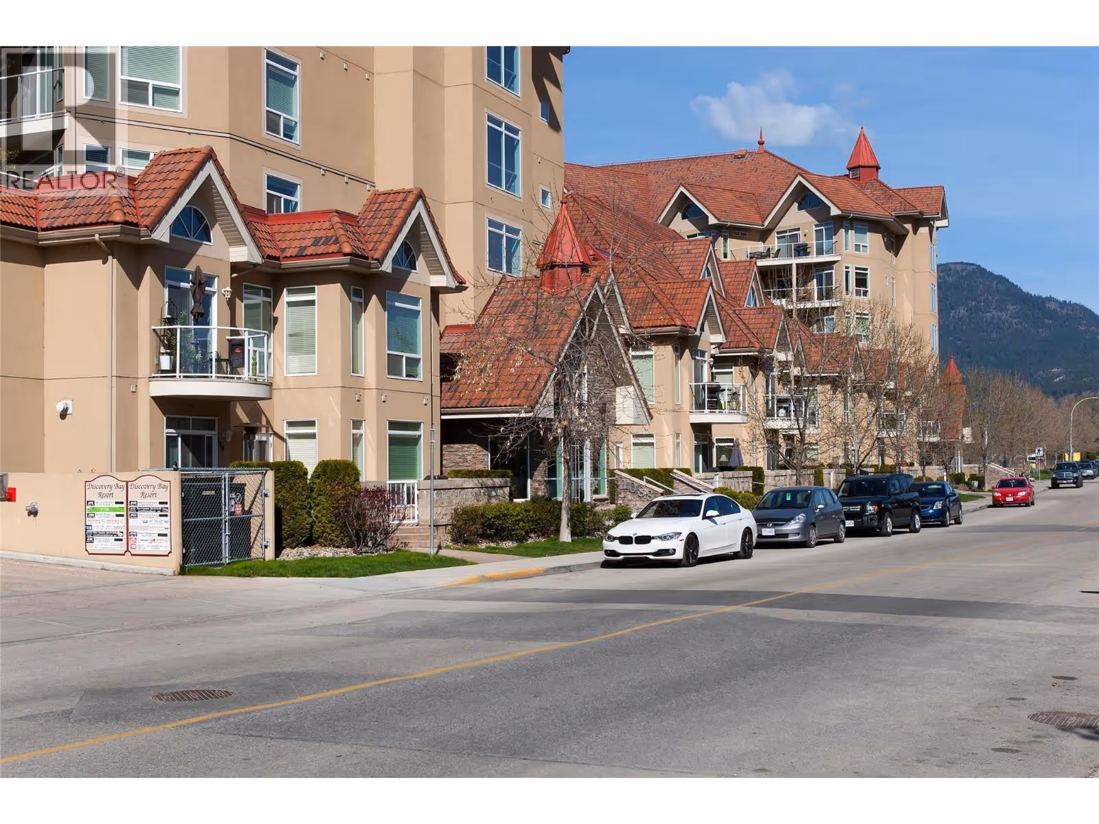 1088 Sunset Drive Unit# 435