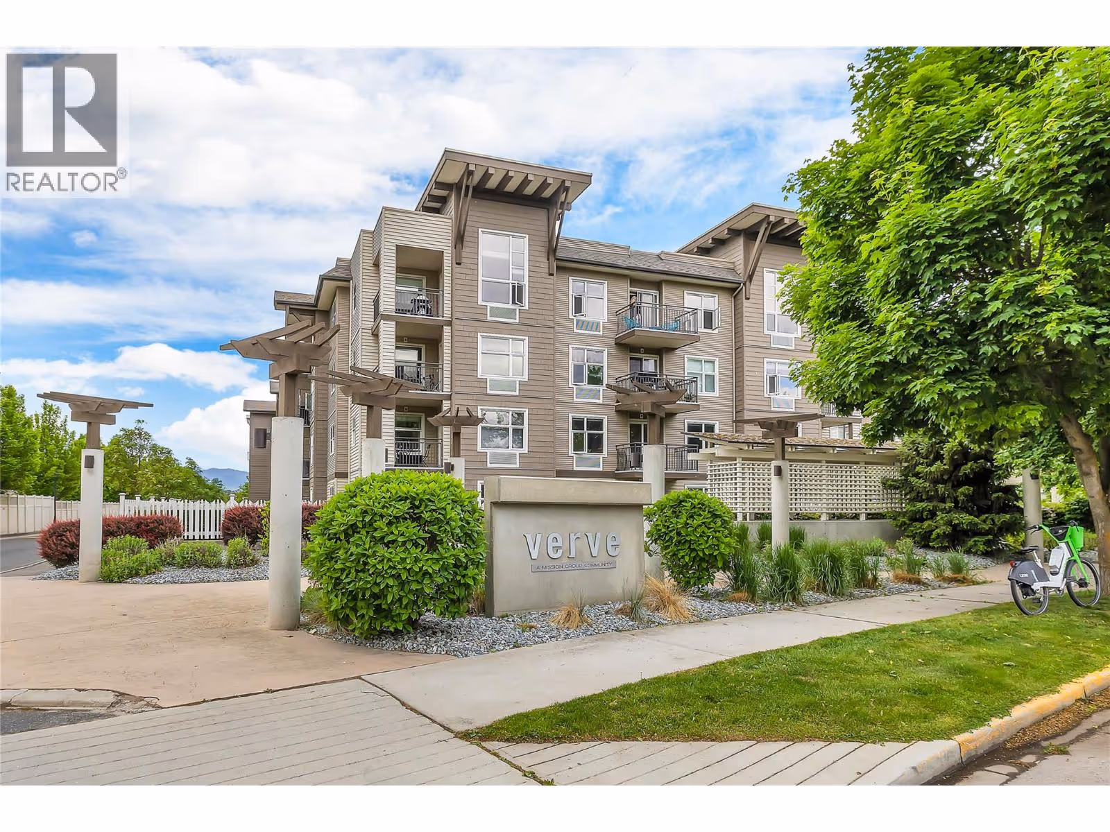 567 Yates Road Unit# 305