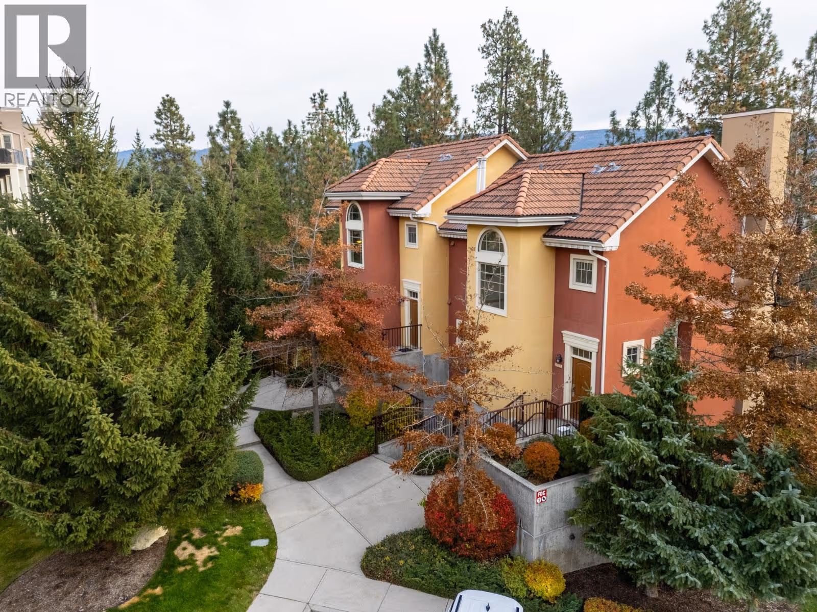 1795 Country Club Drive Unit# 201