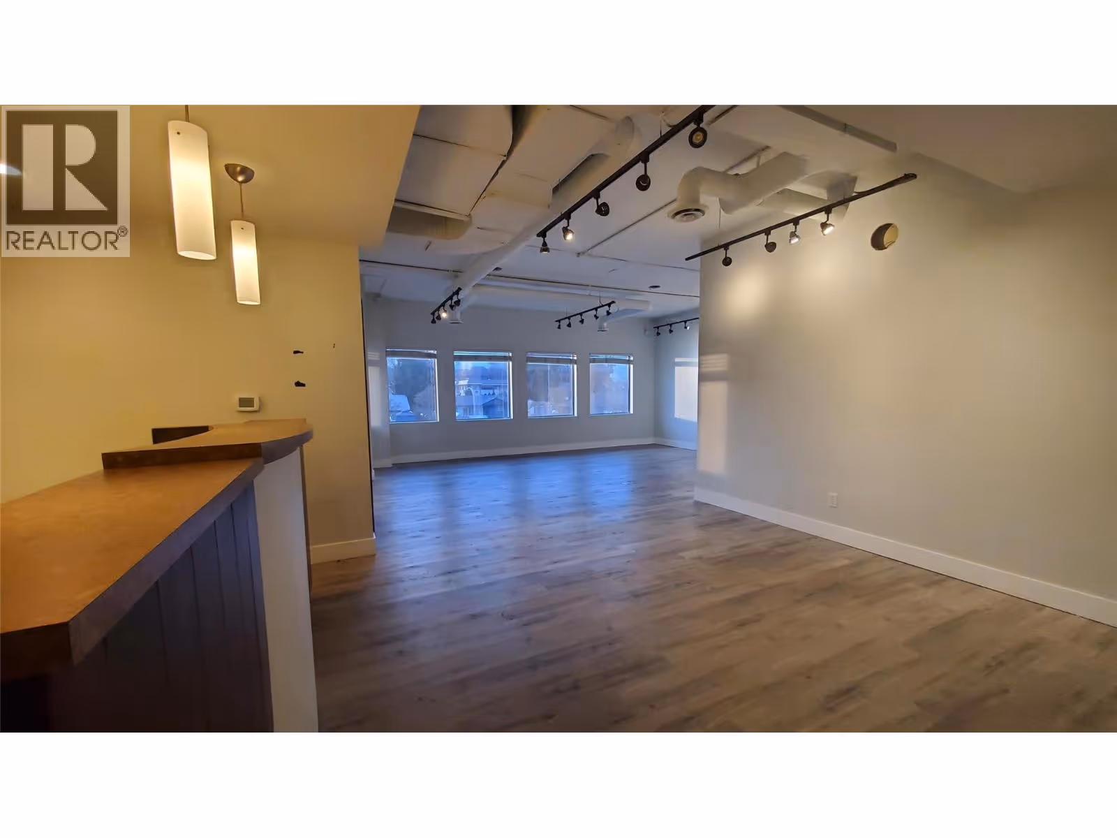 1740 Gordon Drive Unit# 204