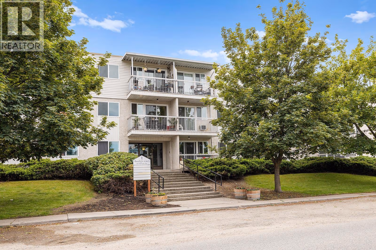 625 Rowcliffe Avenue Unit# 203