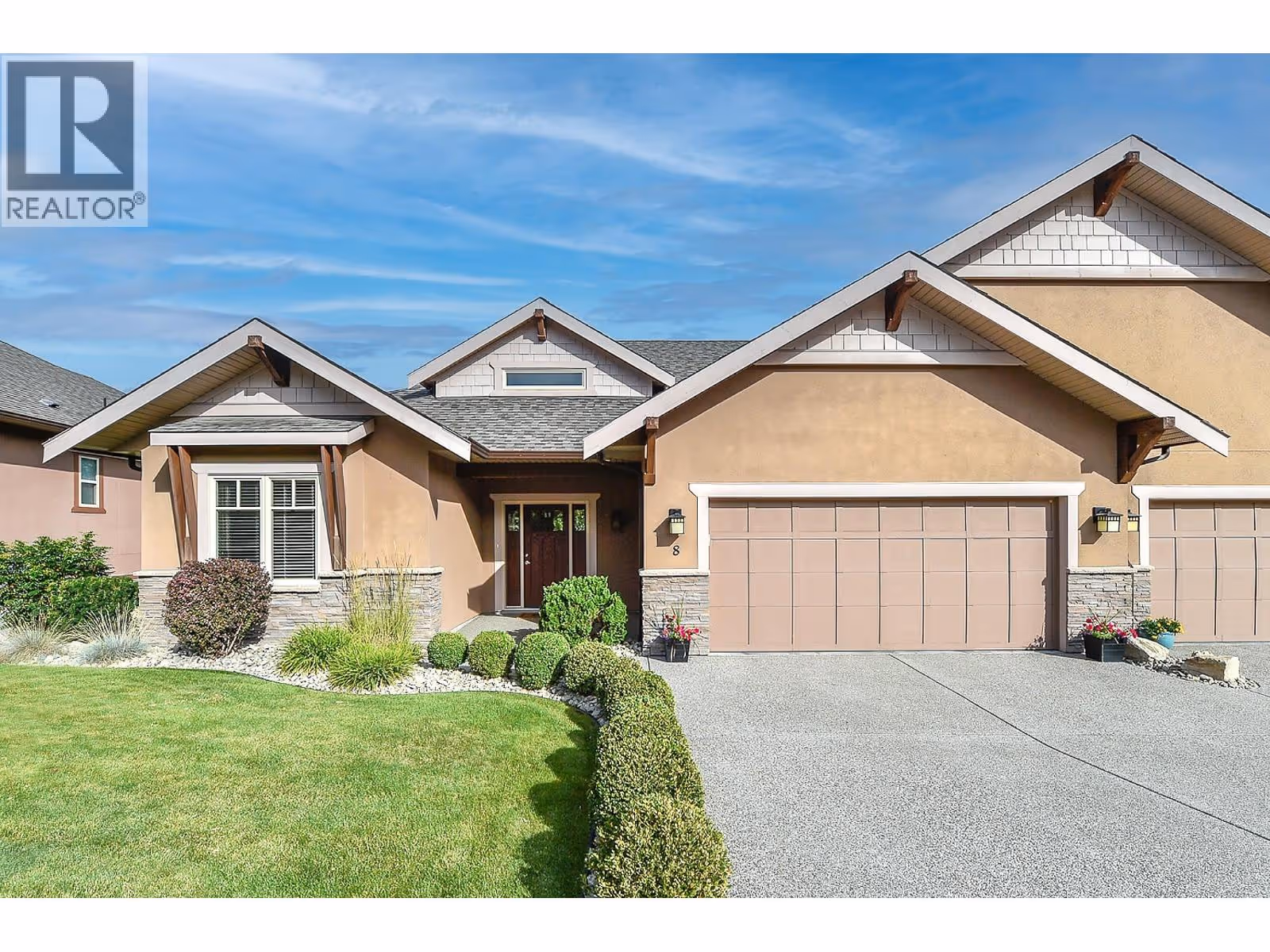 2450 Selkirk Drive Unit# 8