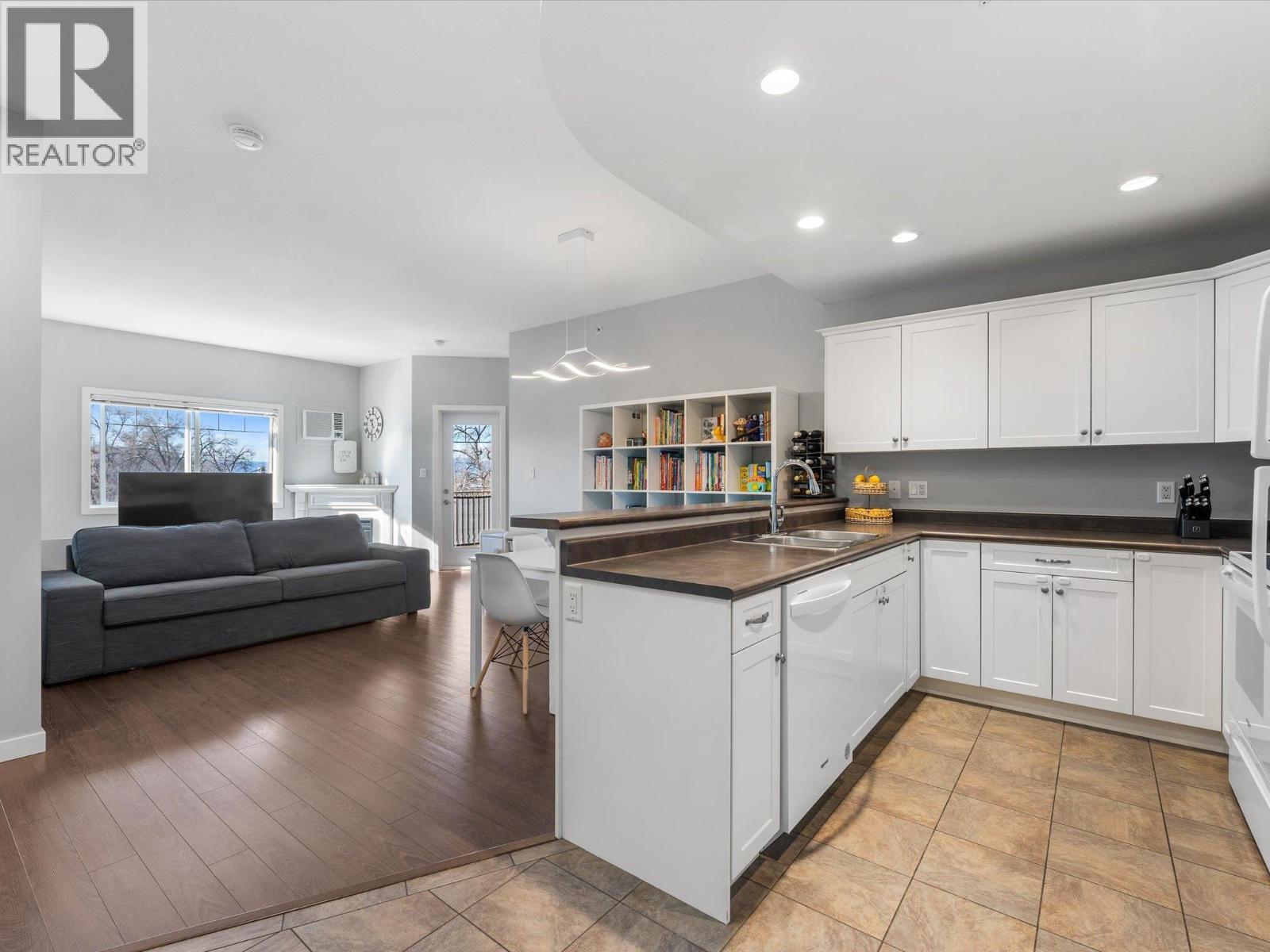 345 Mills Road Unit# 302