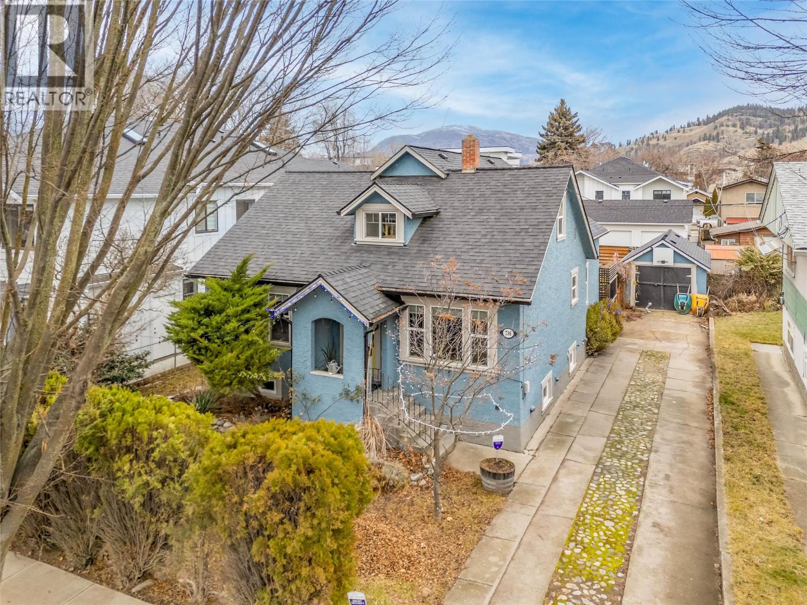 756 Stockwell Avenue