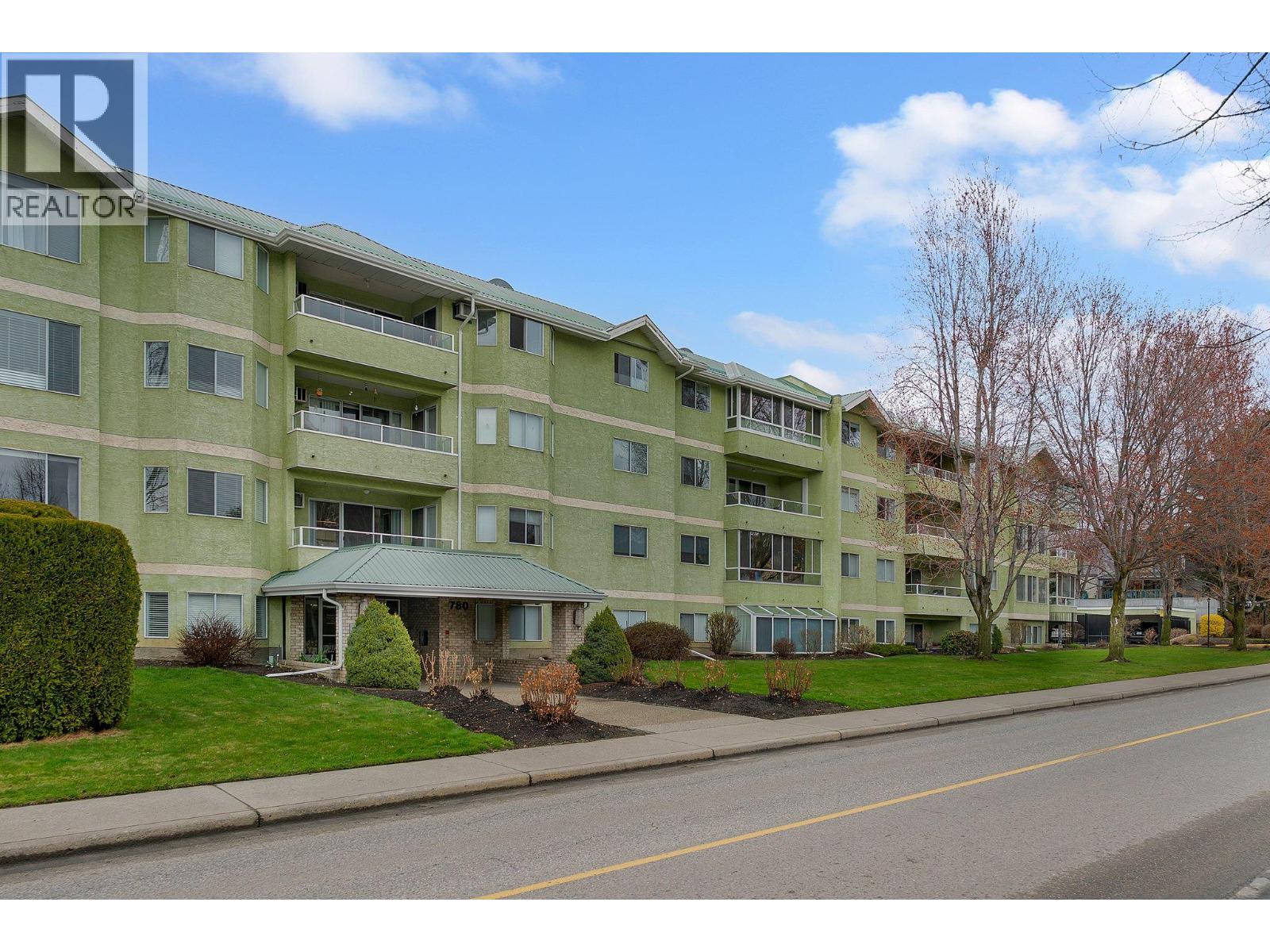 780 Houghton Road Unit# 412