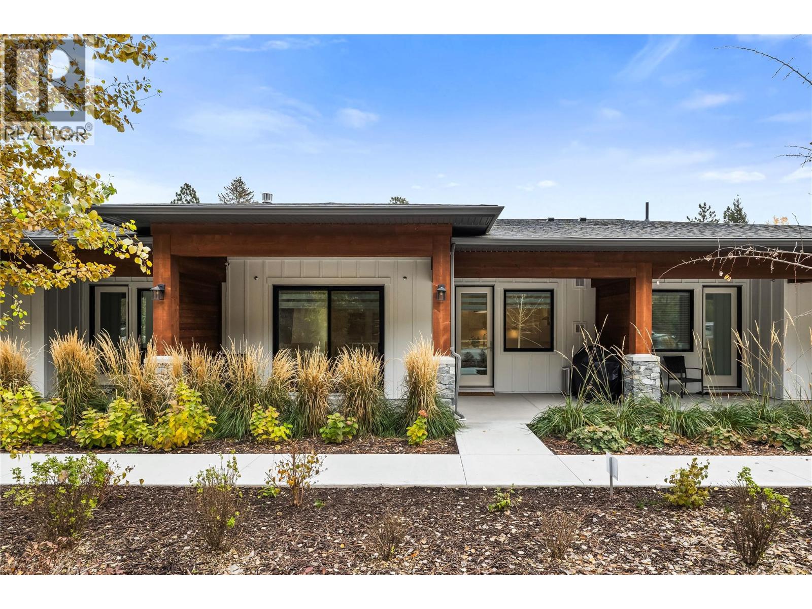 1979 Country Club Drive Unit# 20