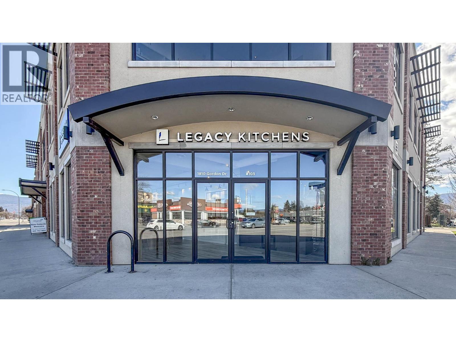 1810 Gordon Drive Unit# 103