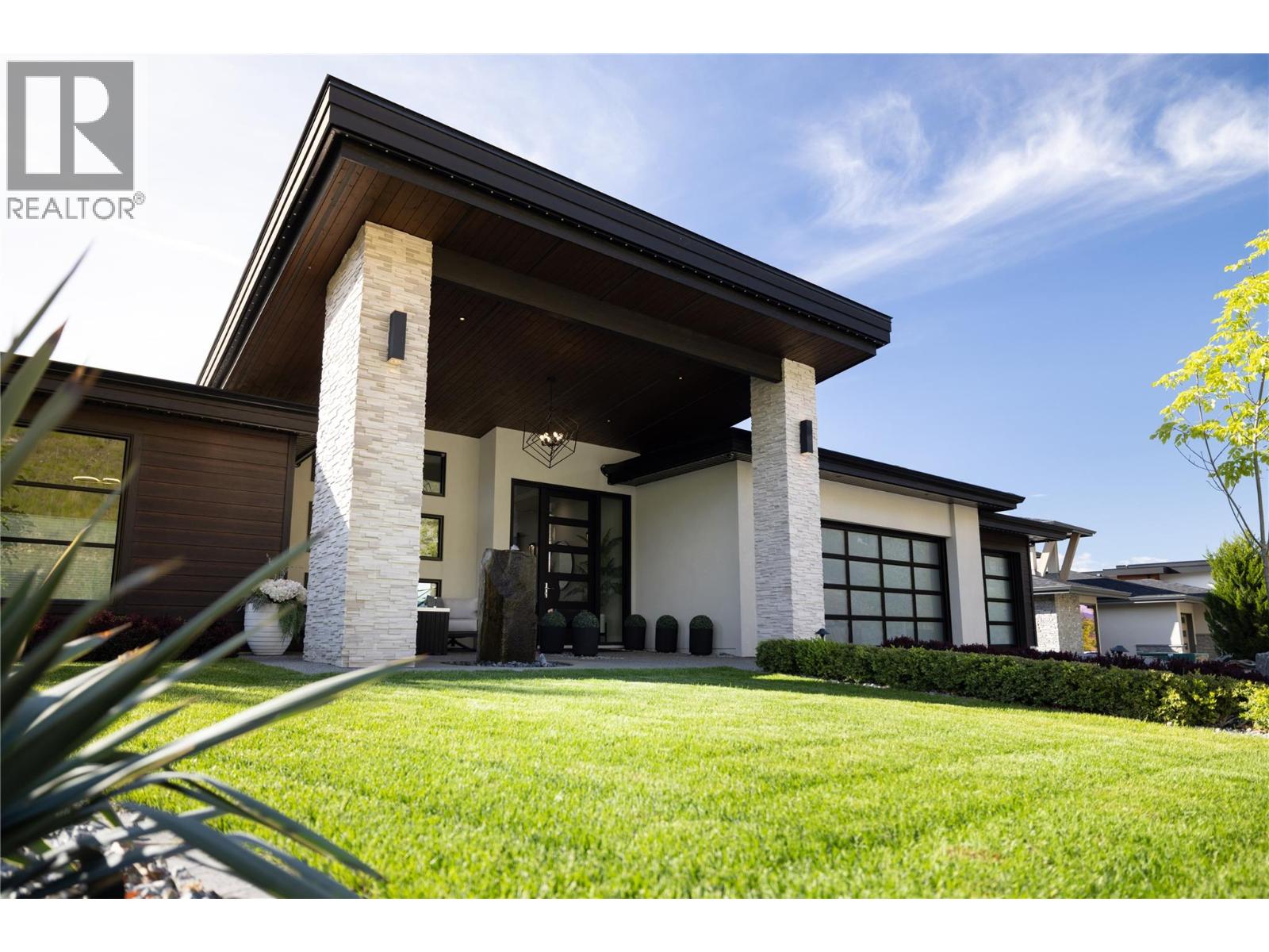 5650 The Edge Place Unit# 111