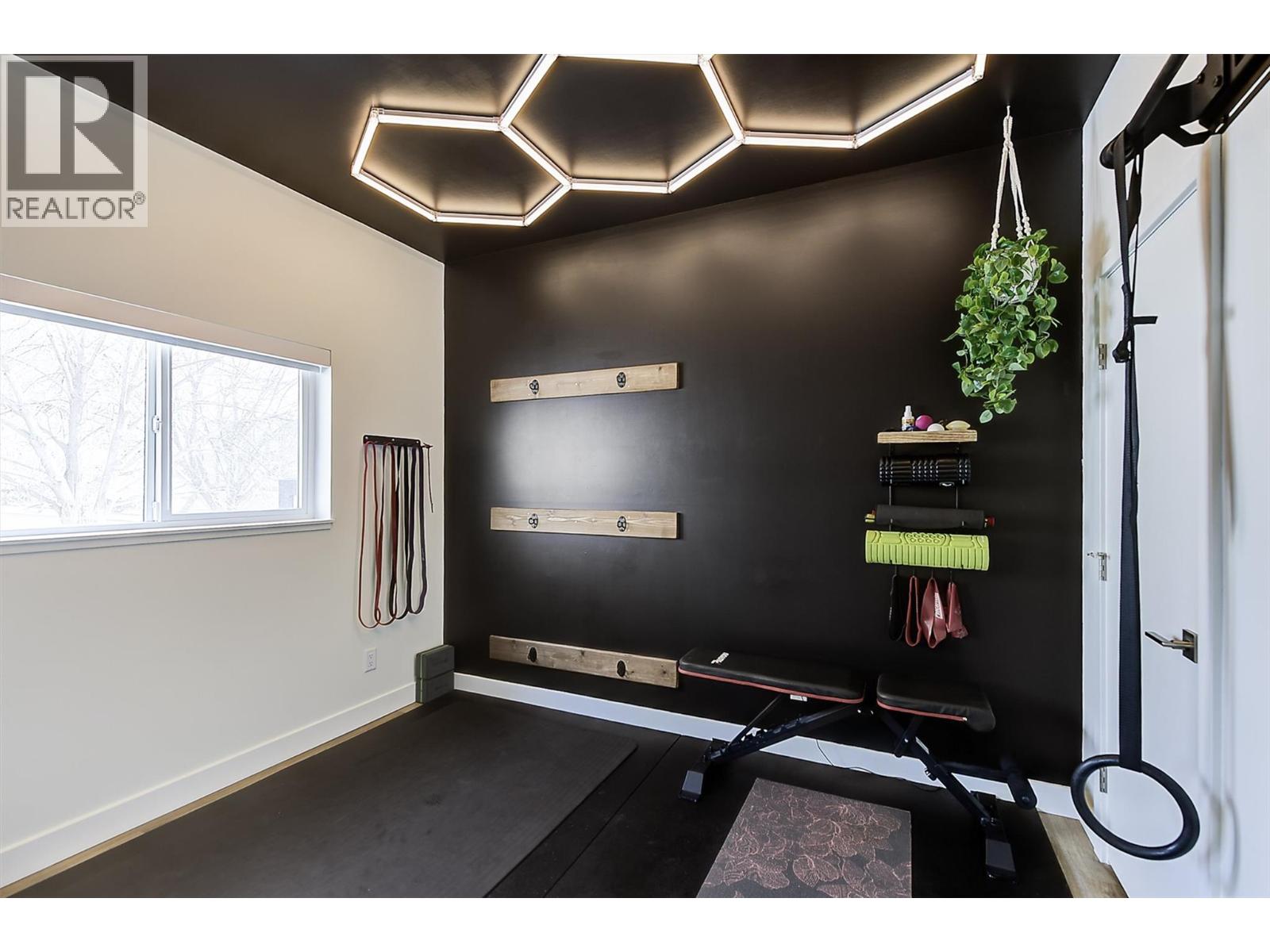 845 Lawson Avenue Unit# 4