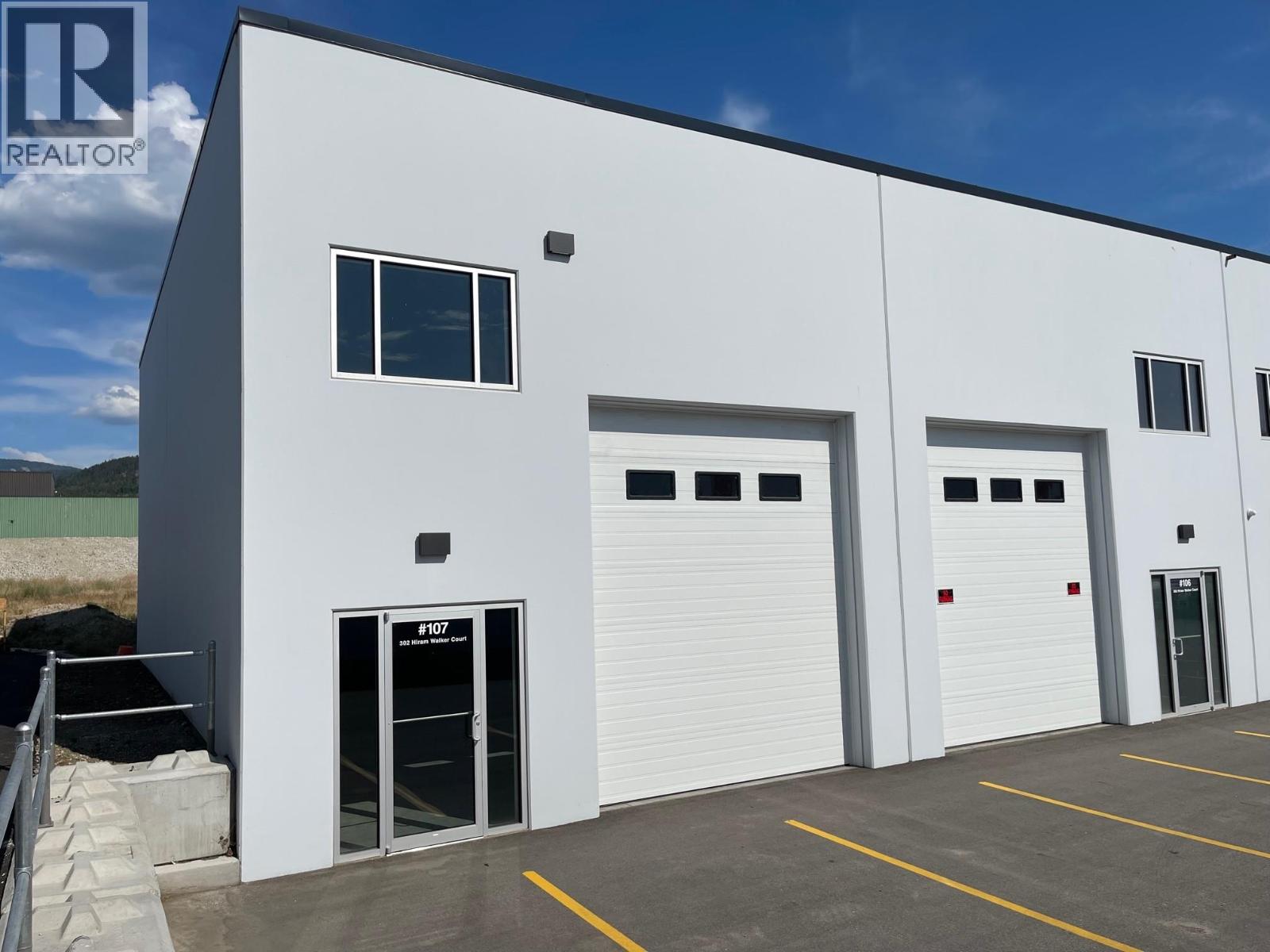 302 Hiram Walker Court Unit# 107