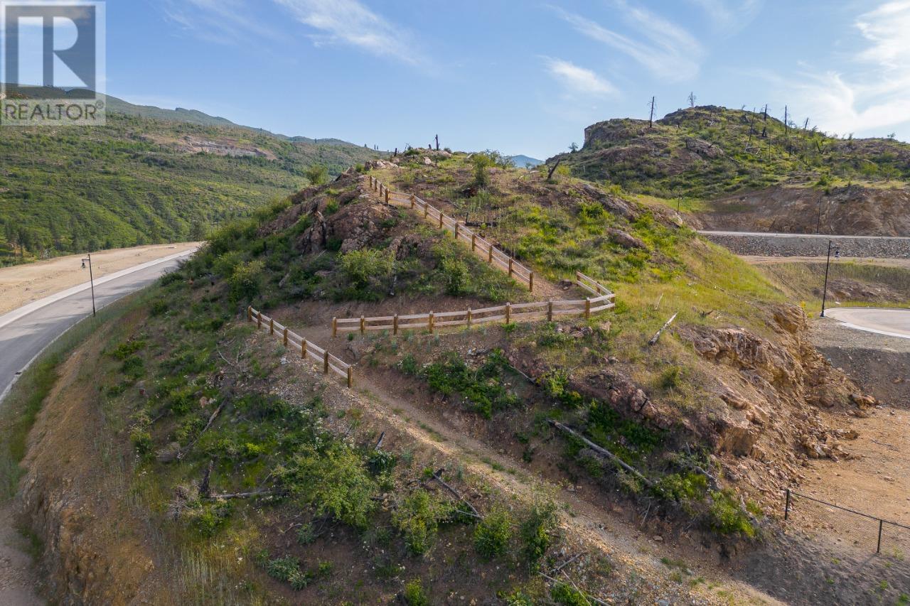 1232 Hewetson Avenue