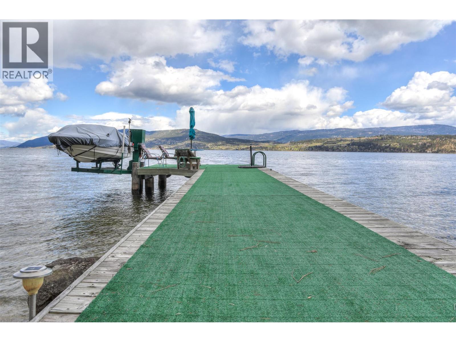 3765 Westside Road N