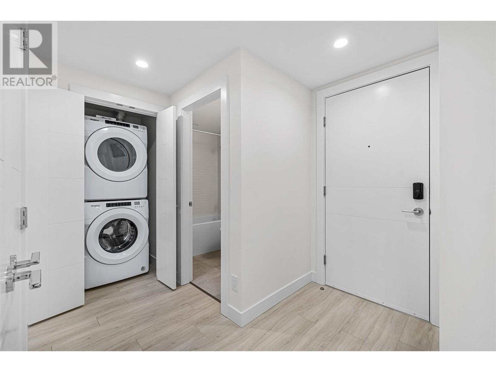 3699 Capozzi Road Unit# 1106