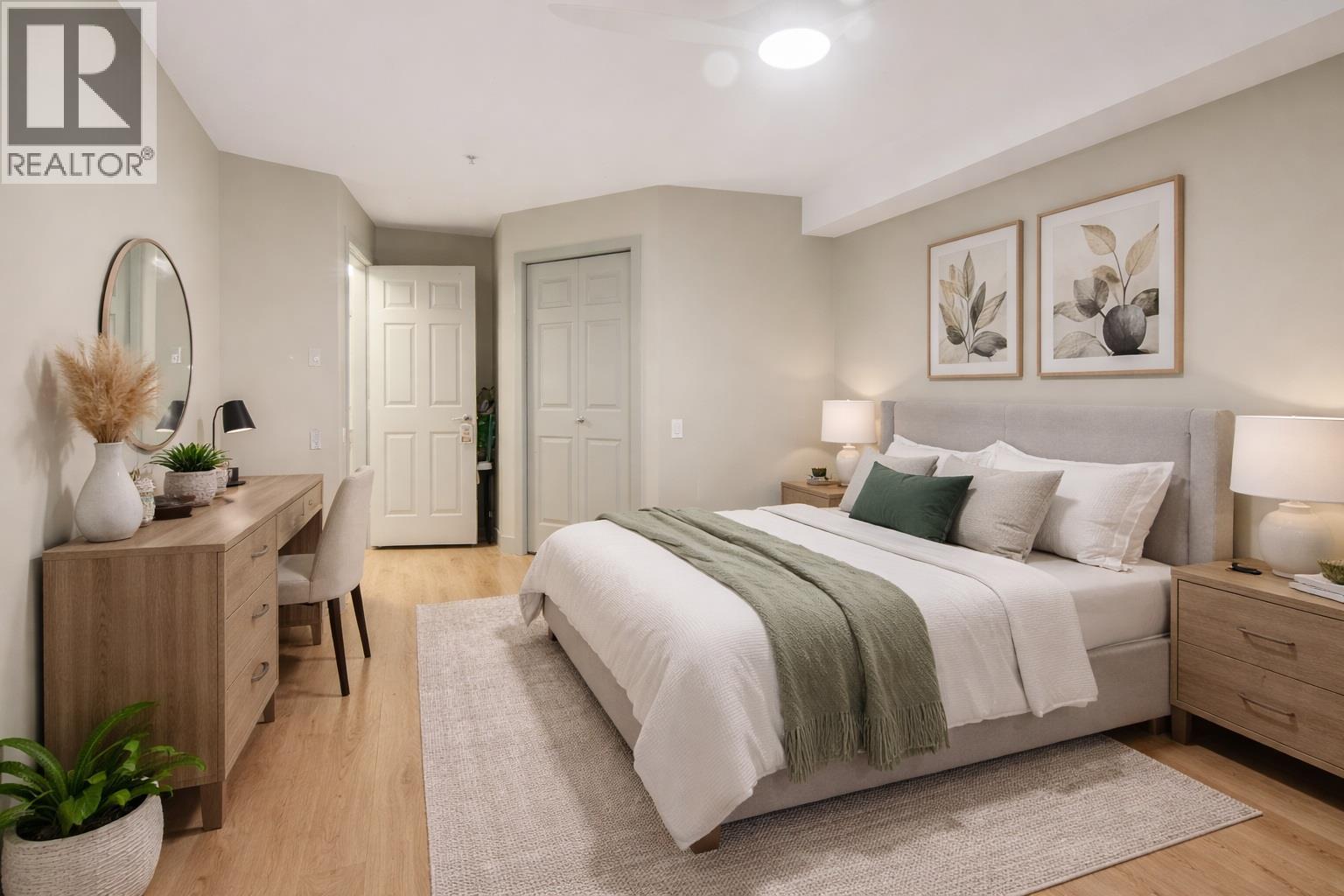 515 Houghton Road Unit# 109