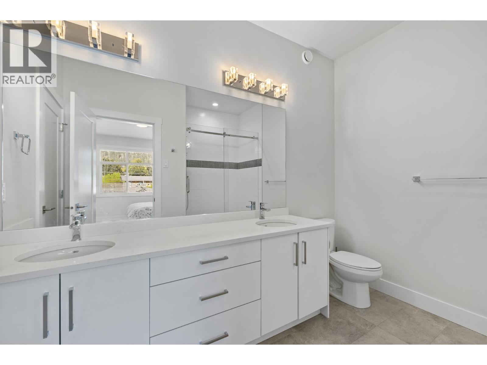 115 Wyndham Crescent Unit# 12