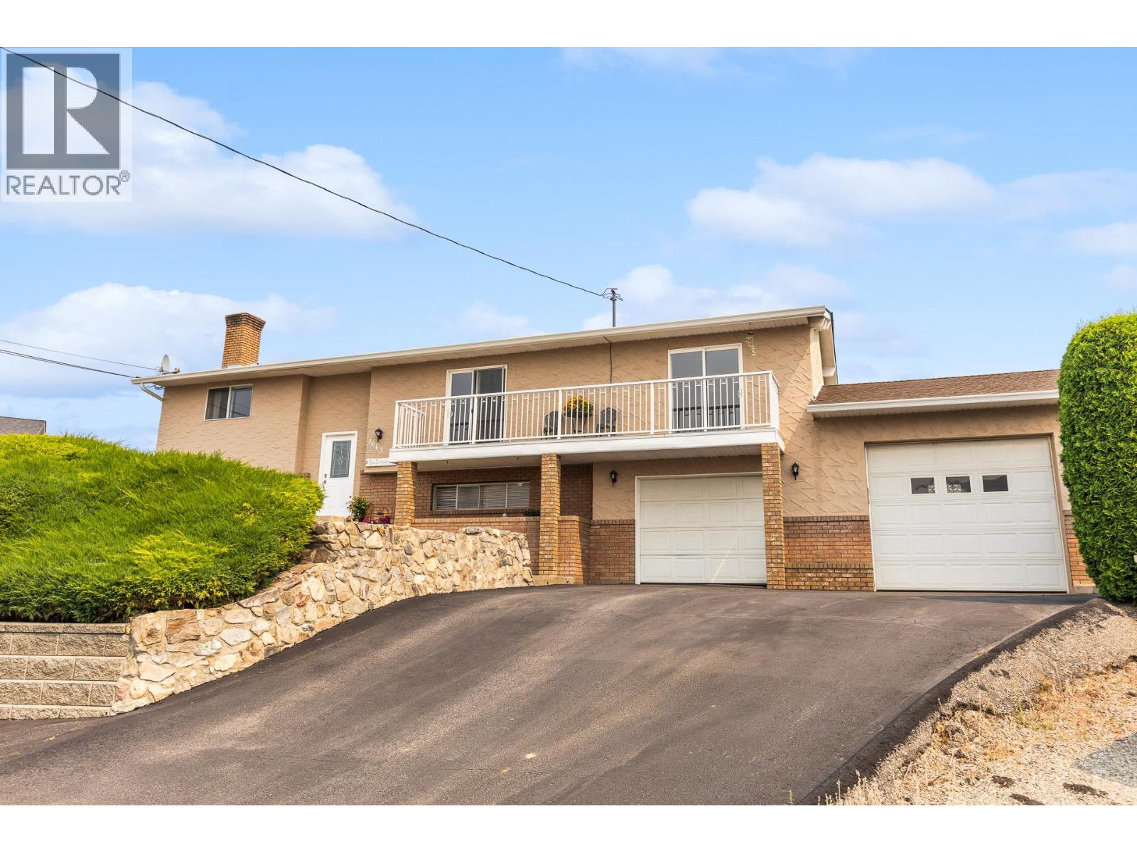 1643 Traut Court