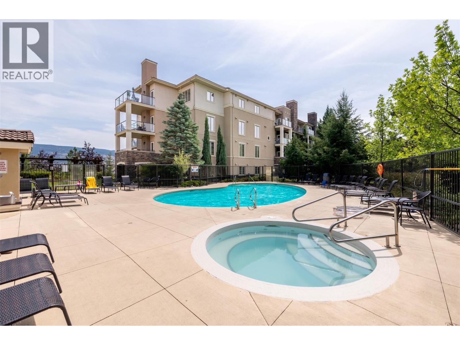 1875 Country Club Drive Unit# 1619