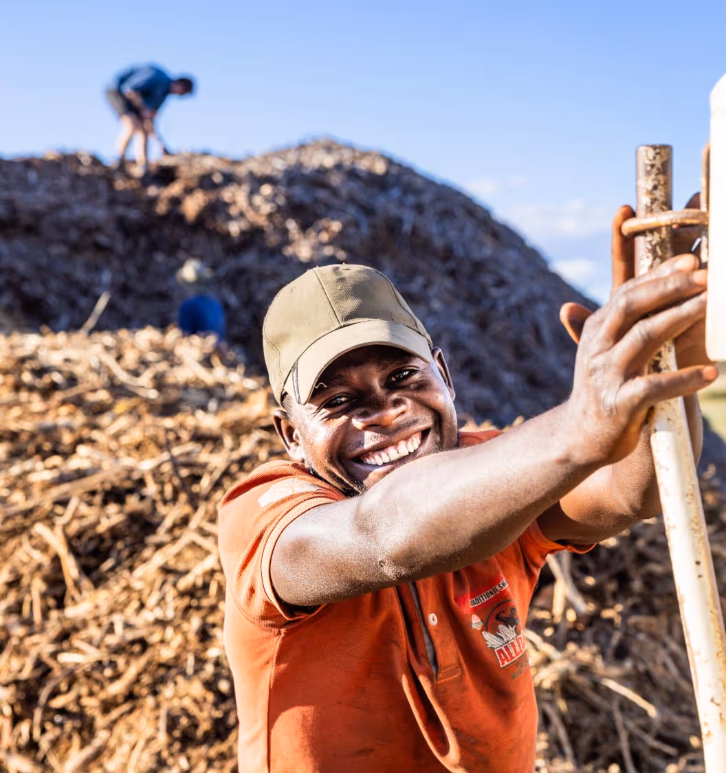 A worker on the Carbonsate Namibia project