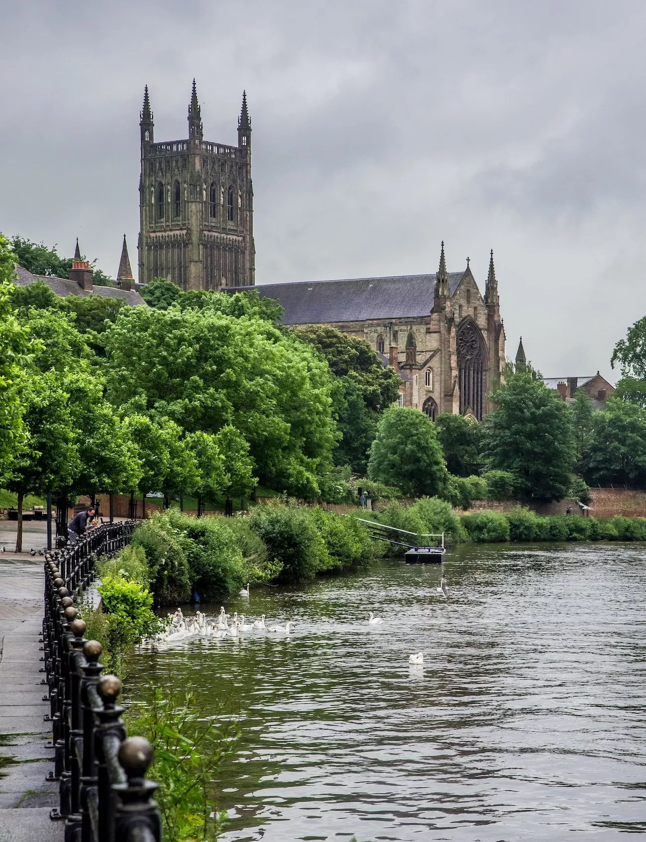 Worcester Cathedral on the River Severn, near Richard Fantom Eyecare in Bidford-on-Avon