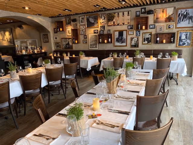 Bedeckte Tische für Bankett-Event - Ristorante Caruso