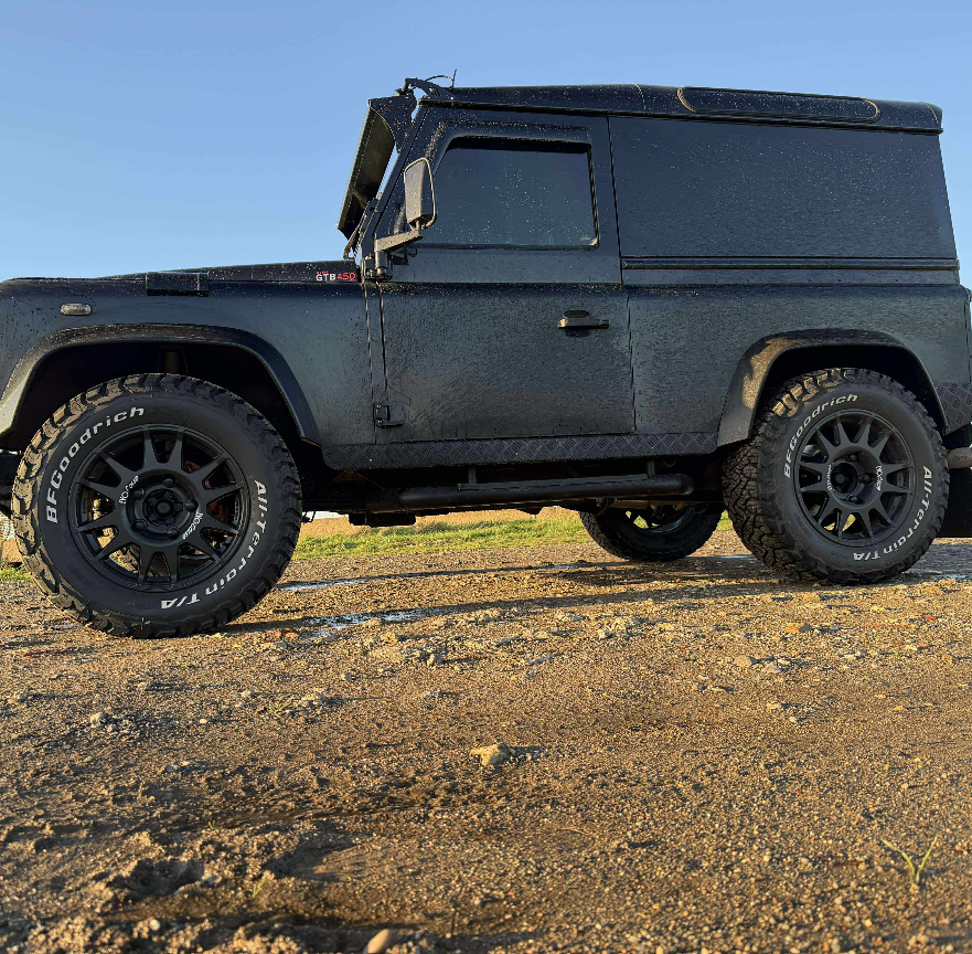 Win a Set of 18” Evo Corse Dakar Wheels with Devon Defenders
