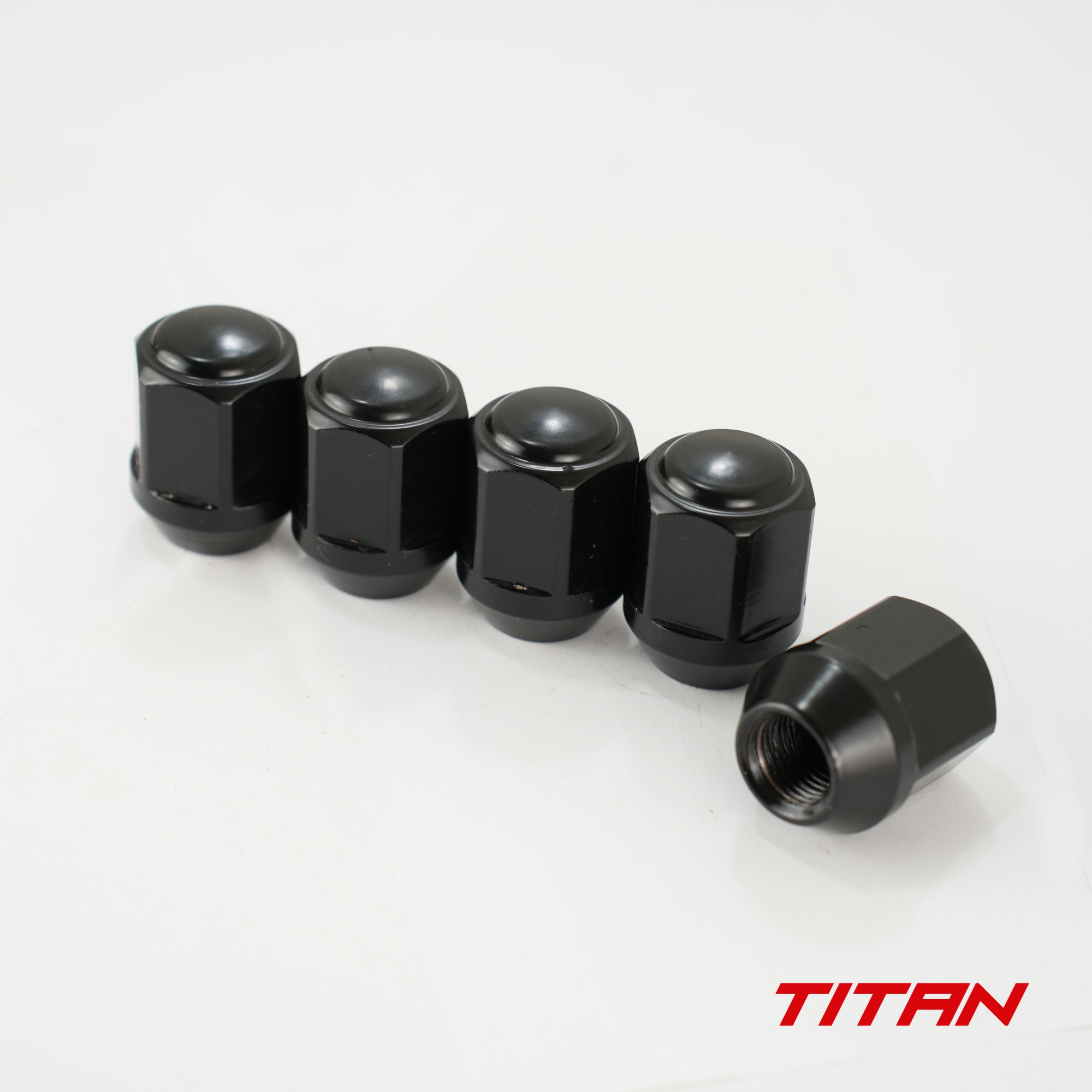 5 x M16x1.5 Black 60d Closed Steel Wheel Nuts fit Land Rover Defender 90 110