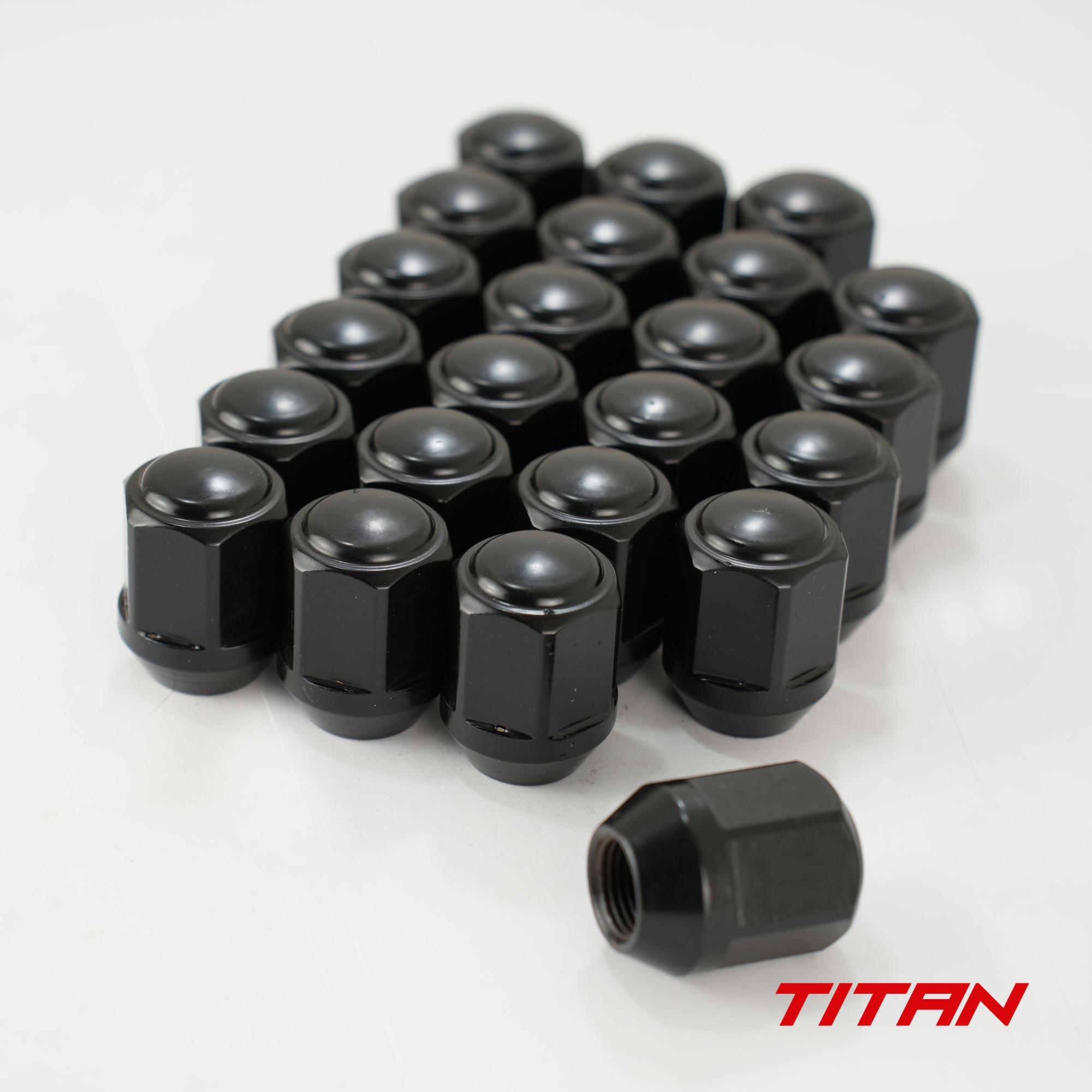 23 x M16x1.5 Black 60d Closed Steel Wheel Nuts fit Land Rover Defender 90 110