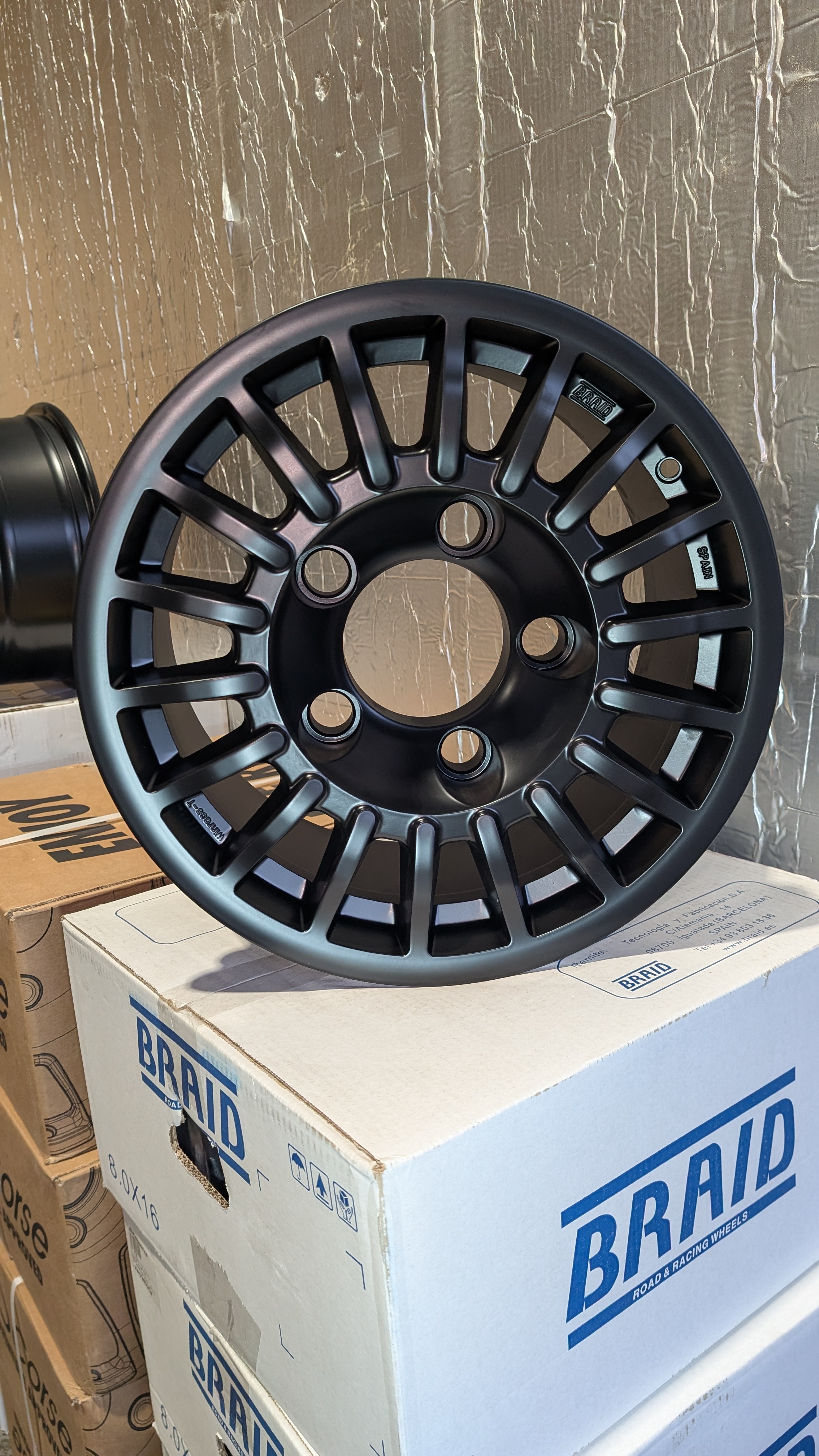 Braid Winrace T 16x8 Alloy wheels