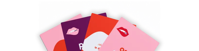 Un éventail de cartes colorées avec des illustrations de lèvres et du texte partiel en français.