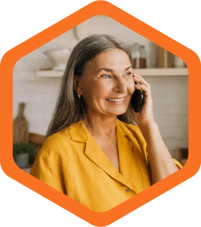 Homeowner scheduling pest control services for fast response