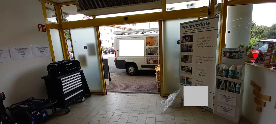 Verkaufs-, Laden-, Fachmarktfläche an Ausfallstraße in Kassel zu vermieten