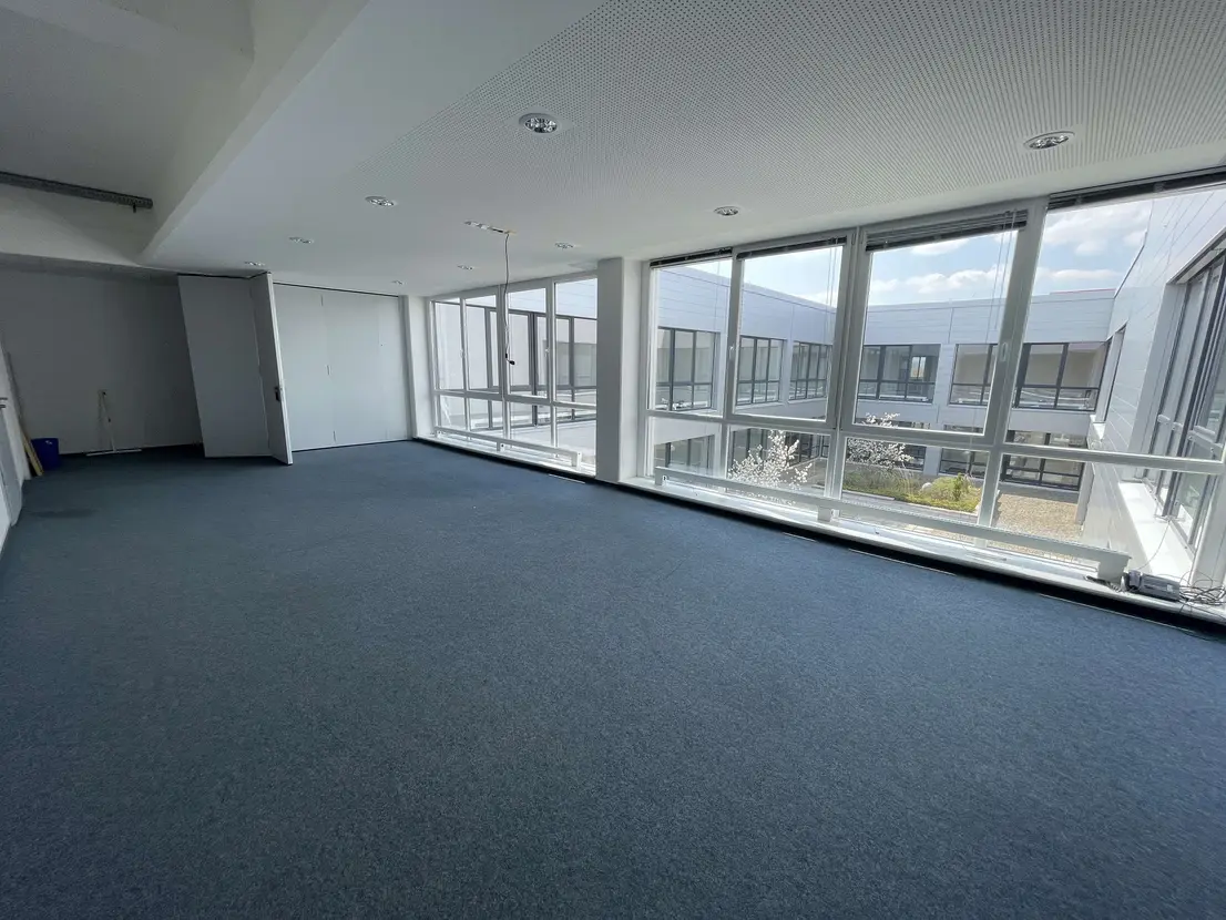 Ansprechende, moderne und großzügige Bürofläche zur Anmietung