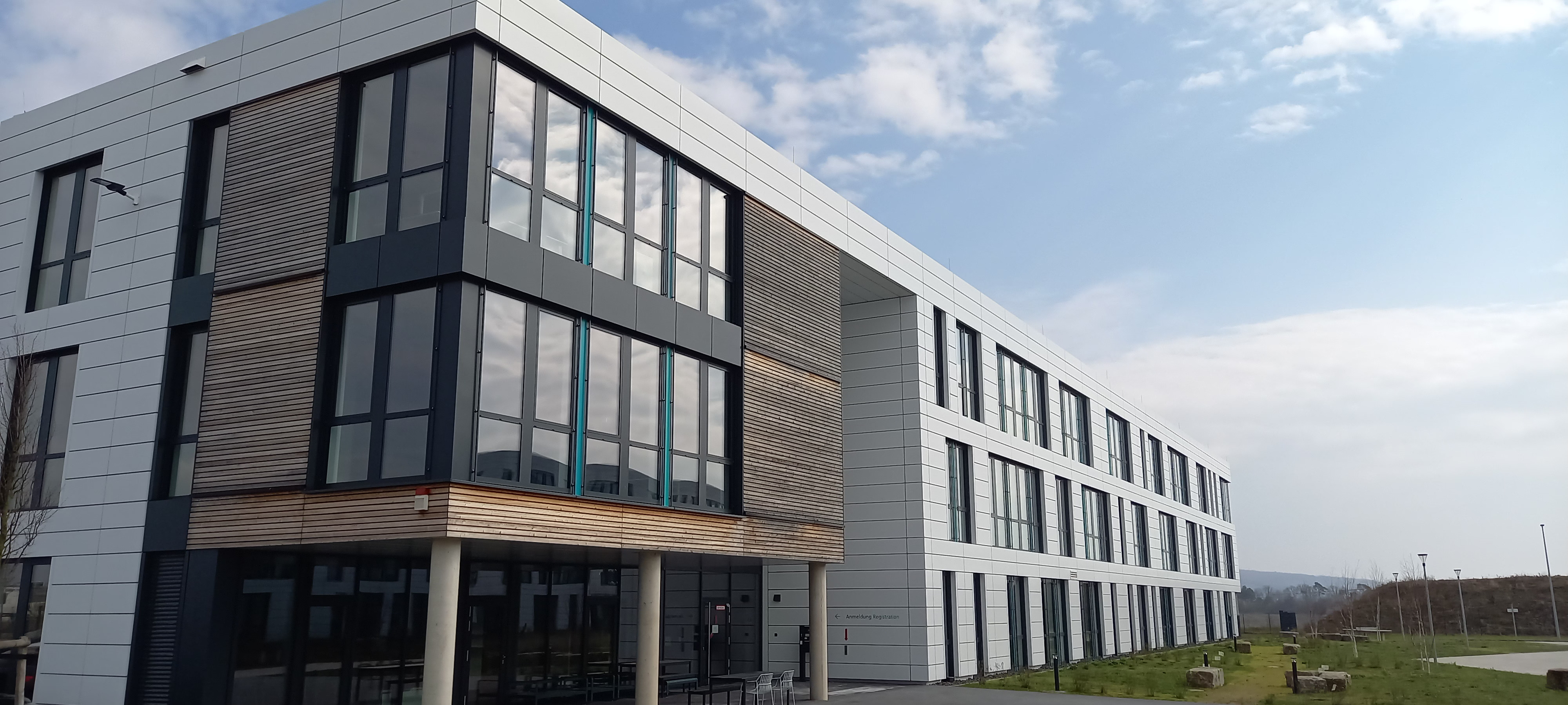 Provisionsfrei -Ansprechende Büroflächen zu vermieten