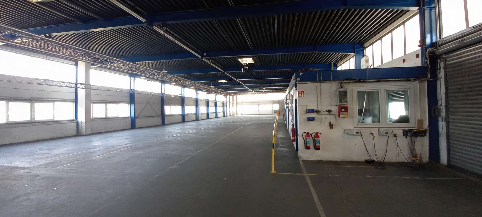 Sofort verfügbar --- Hallenfläche zu vermieten