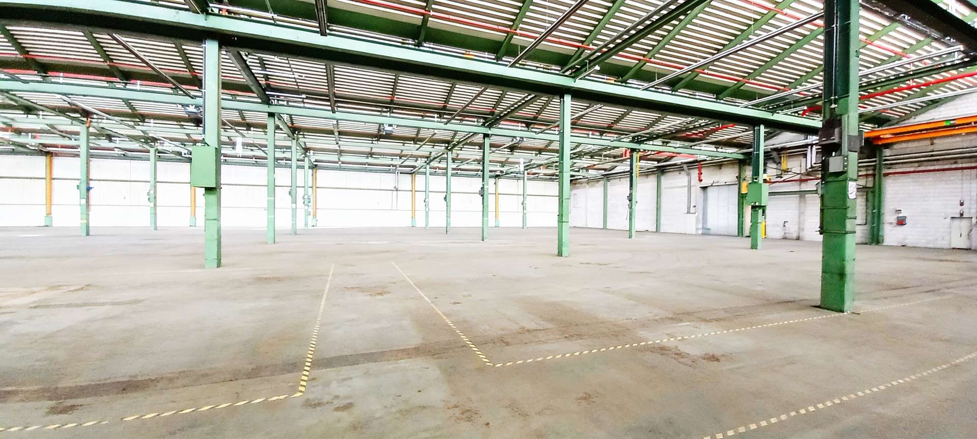 Logistik-/Lager-/Produktionsfläche zu vermieten