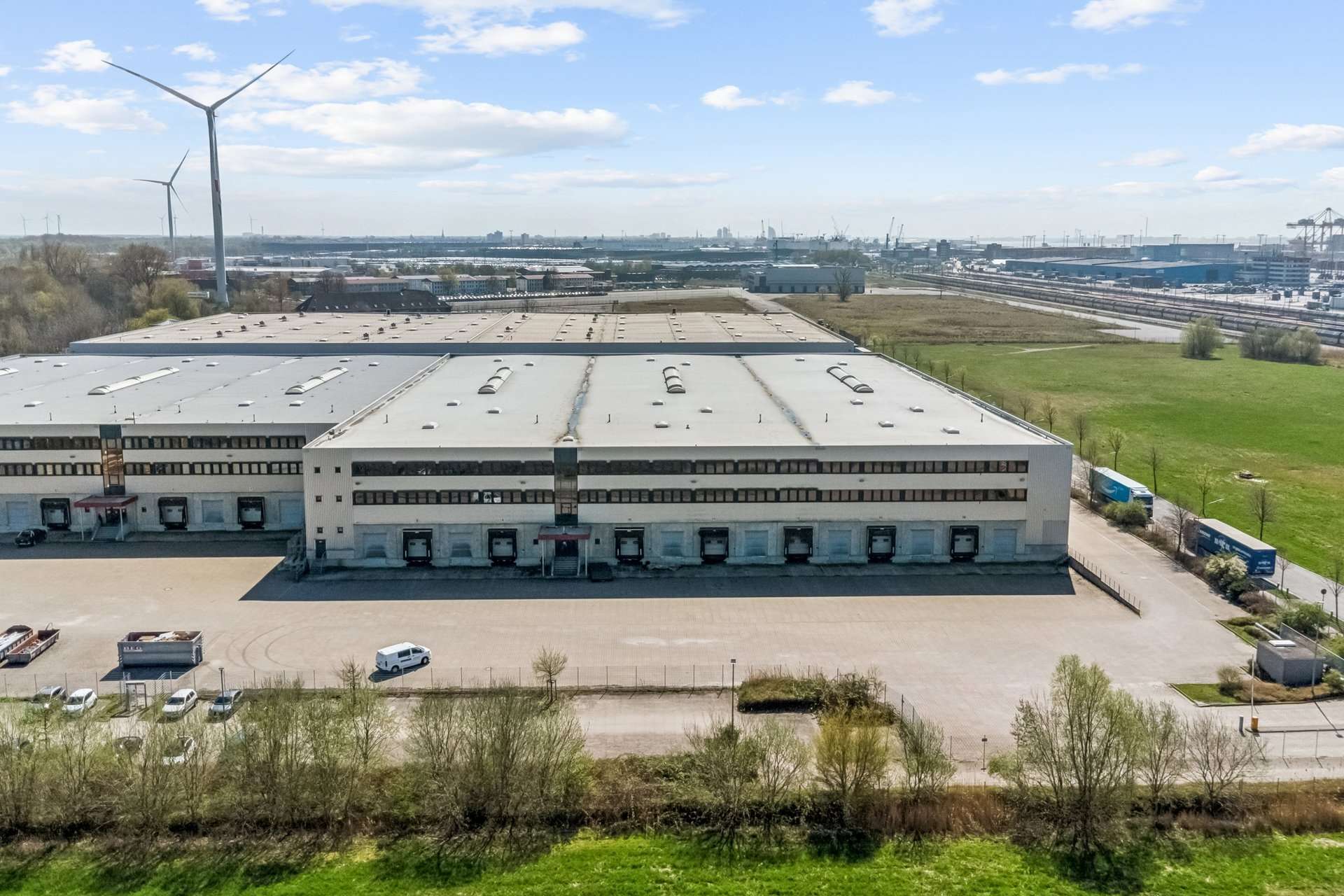 Provisionsfrei - Lager-/Logistikfläche zu vermieten in Bremerhaven