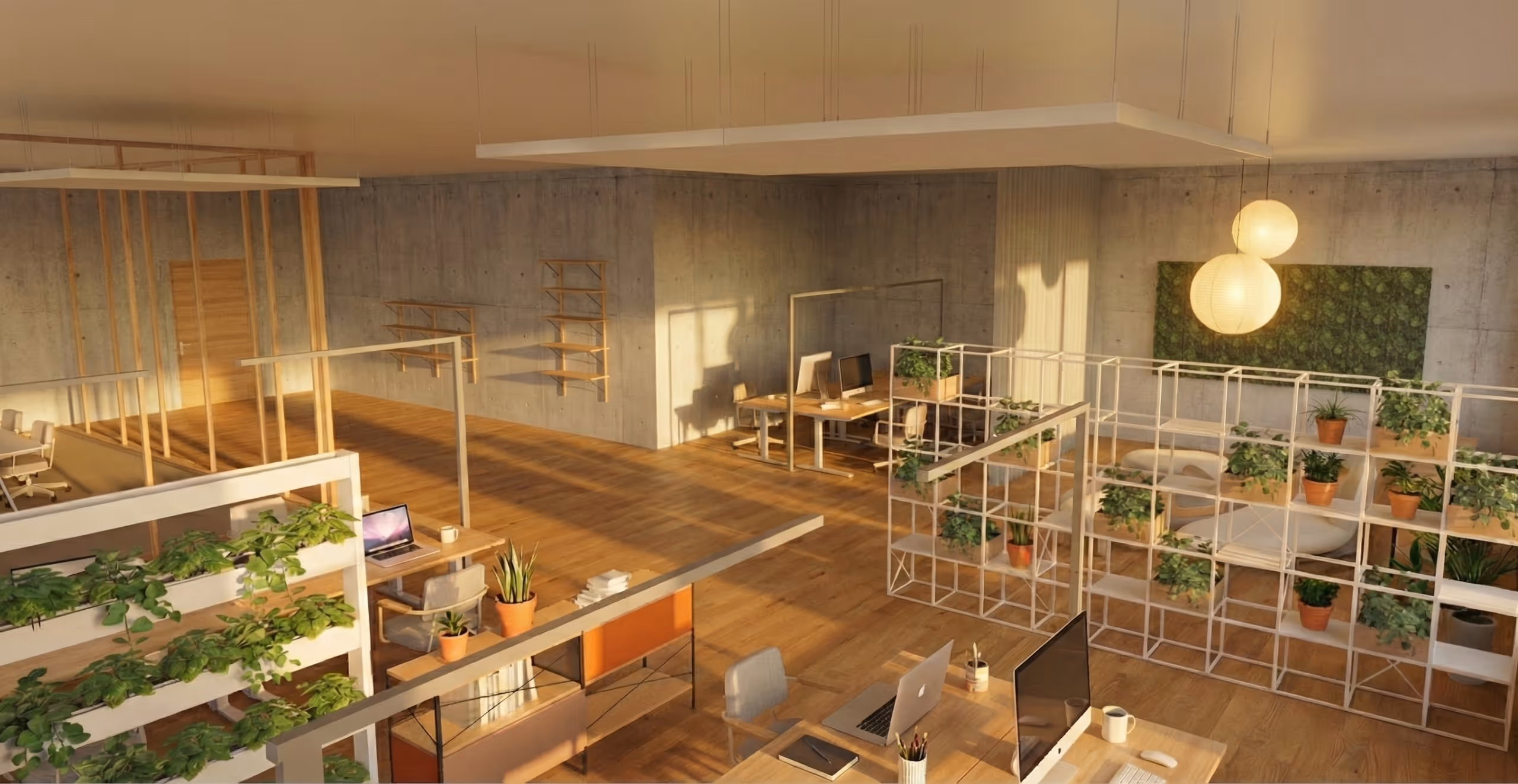 Helles, modernes Büro mit Holzfußboden, Pflanzen und Arbeitsplätzen mit Computern.
