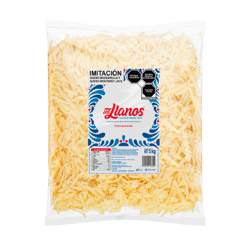 Bolsa de 5kg de imitación de mezcla de quesos Mozzarella y Monterrey Jack rayado Los Llanos, presentación de alto volumen para pizzerías y servicios de alimentos.
