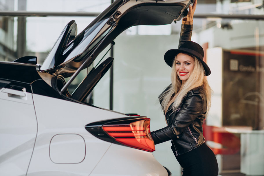 Car Key Locked inside the trunk - Locksmith in Dubai