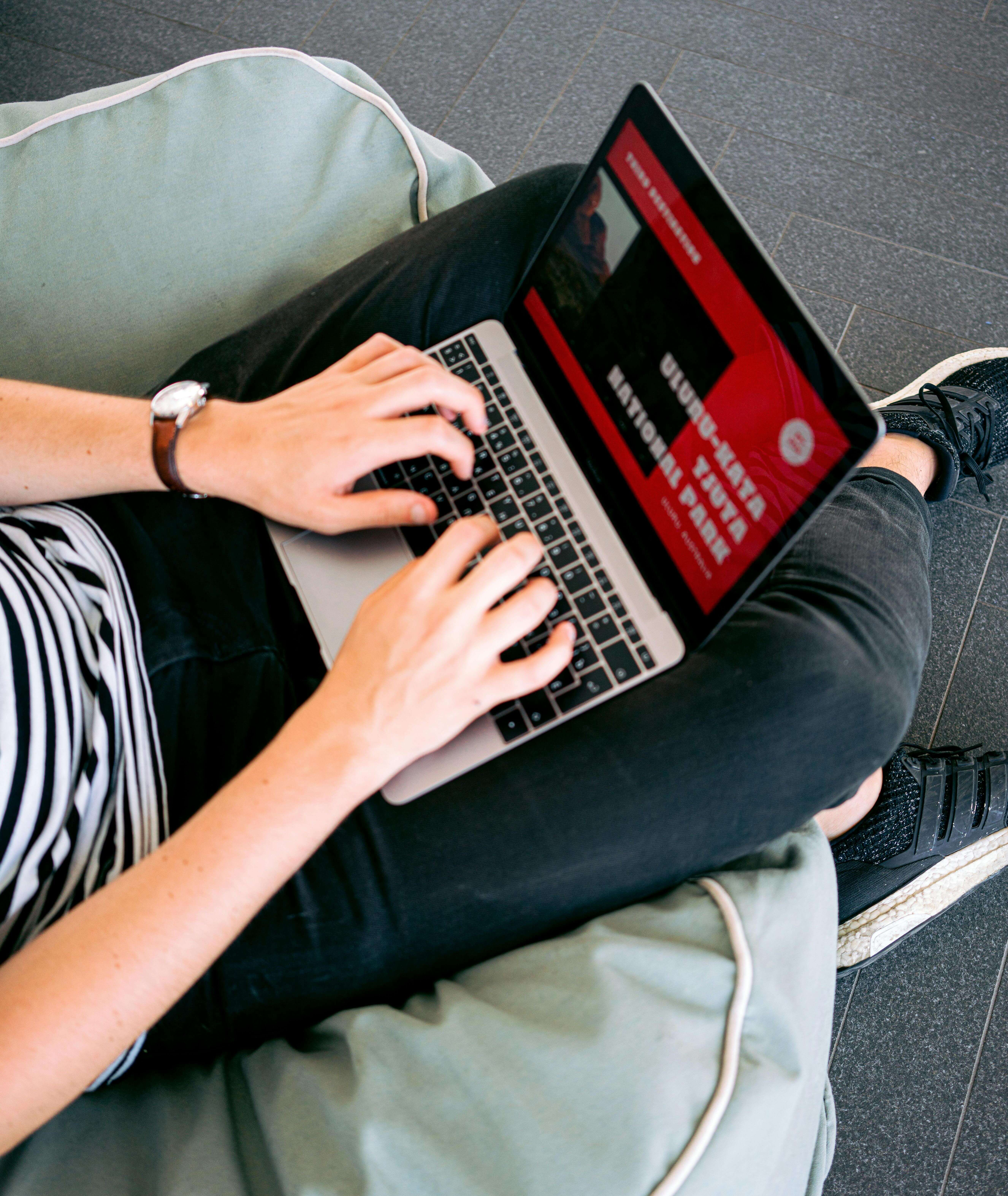 Top 8 Squarespace Alternatives in 2026 – Best Website Builders Compared