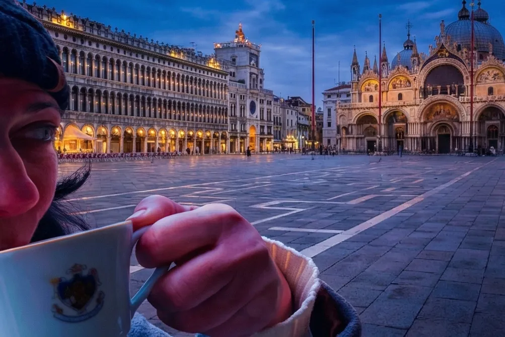 [background image] image of aerial view over popular travel destinations