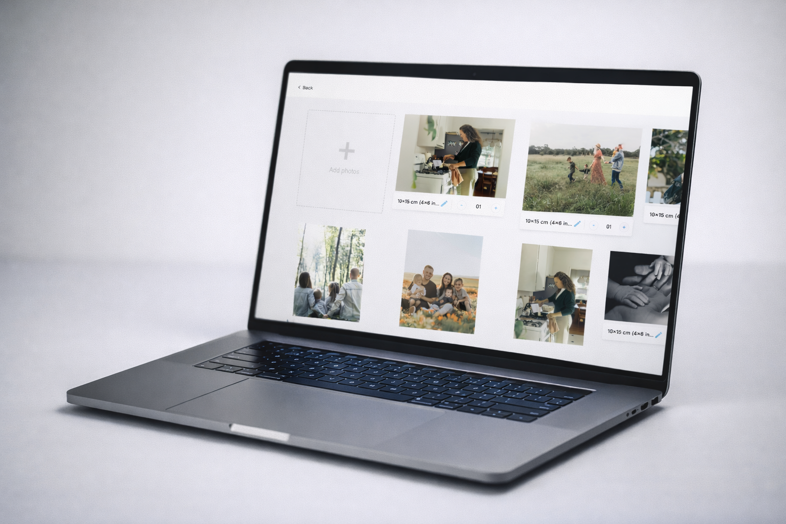 FastEditor photo print ordering software showing automatic size selection for an uploaded holiday photo