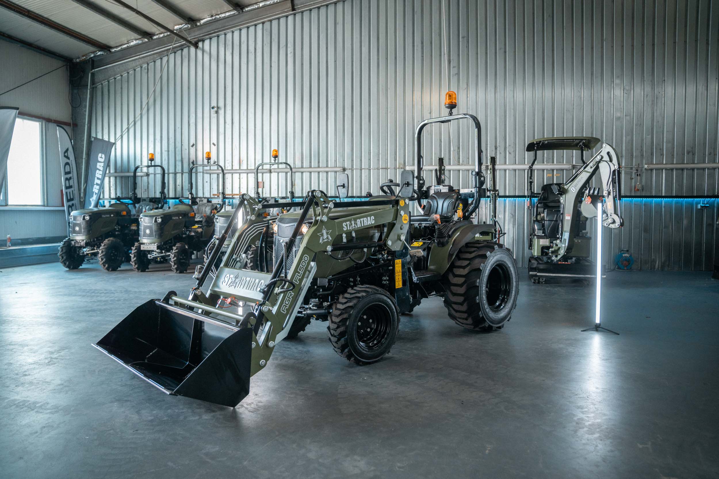 STARTRAC 26S 9+9 Kleintraktor auf der Agritechnica 2025
