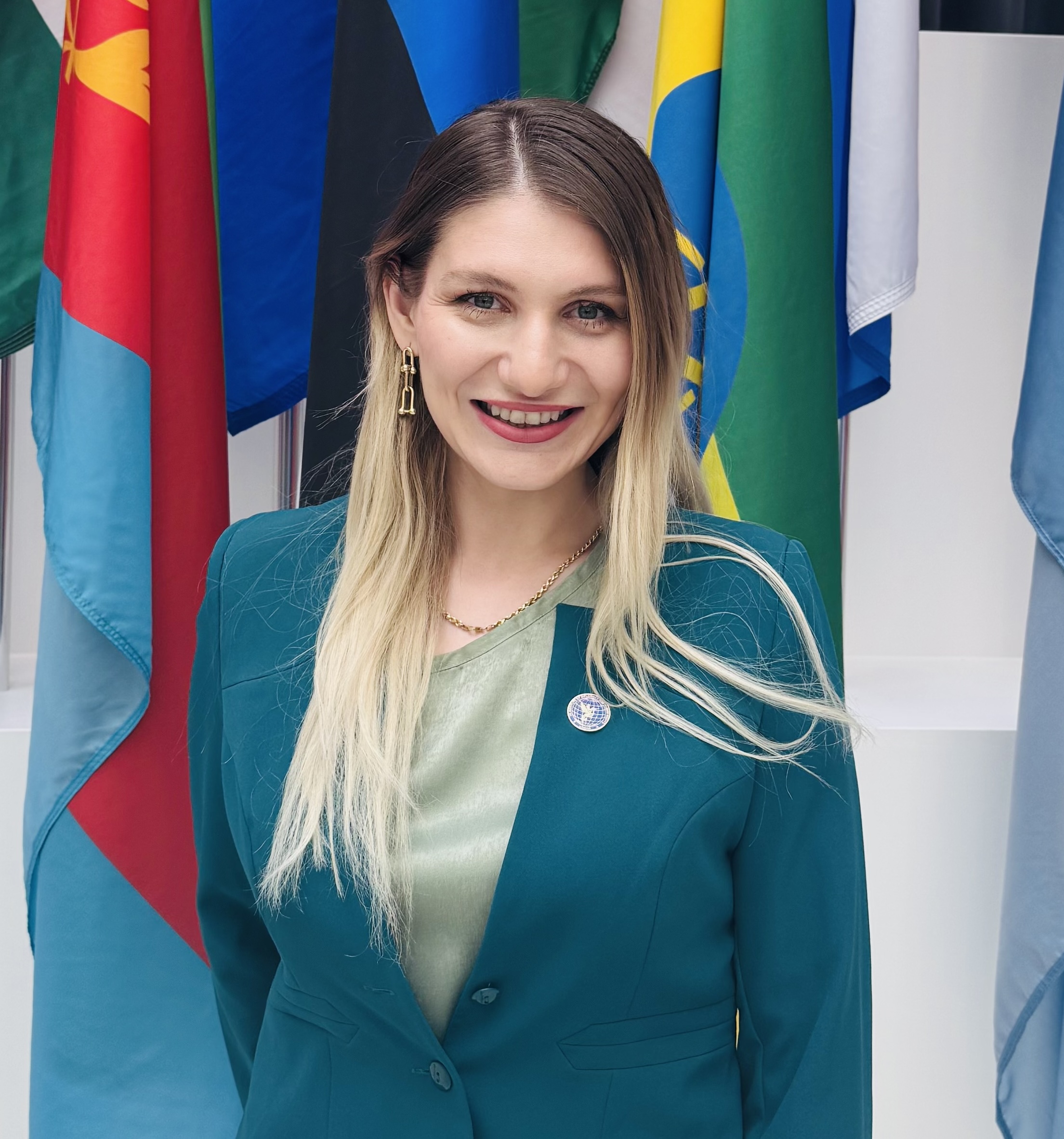 Dr. Isabelle Vladoiu