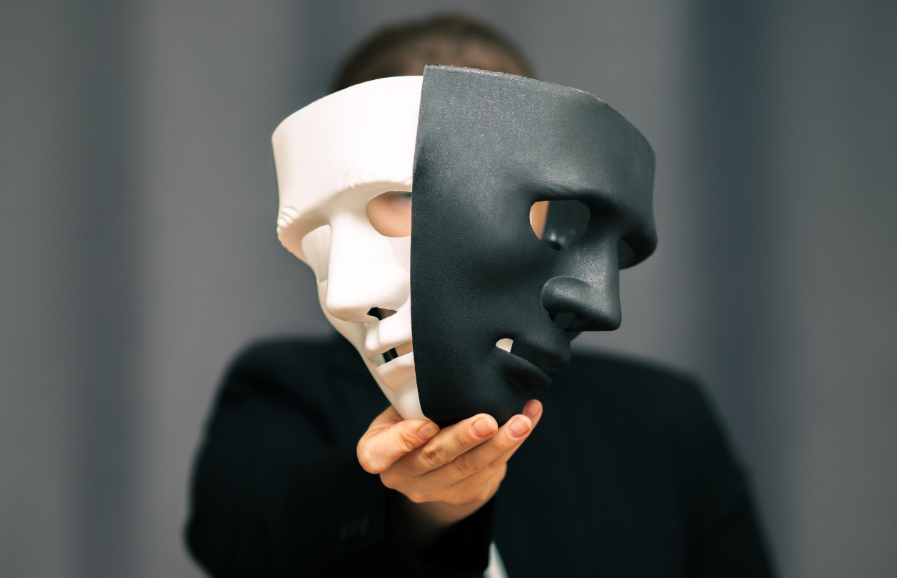 Coaching workshop “Coaching The Mask,” ICF-accredited, offers CCE units