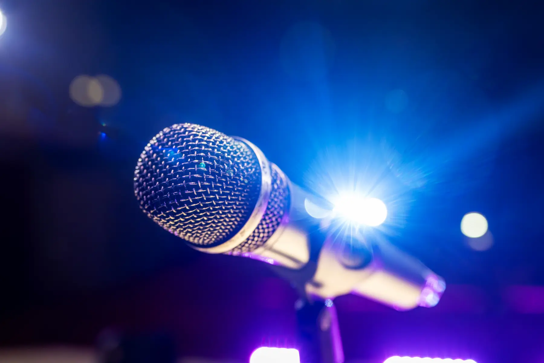 Denekamp, loat oe heurn!