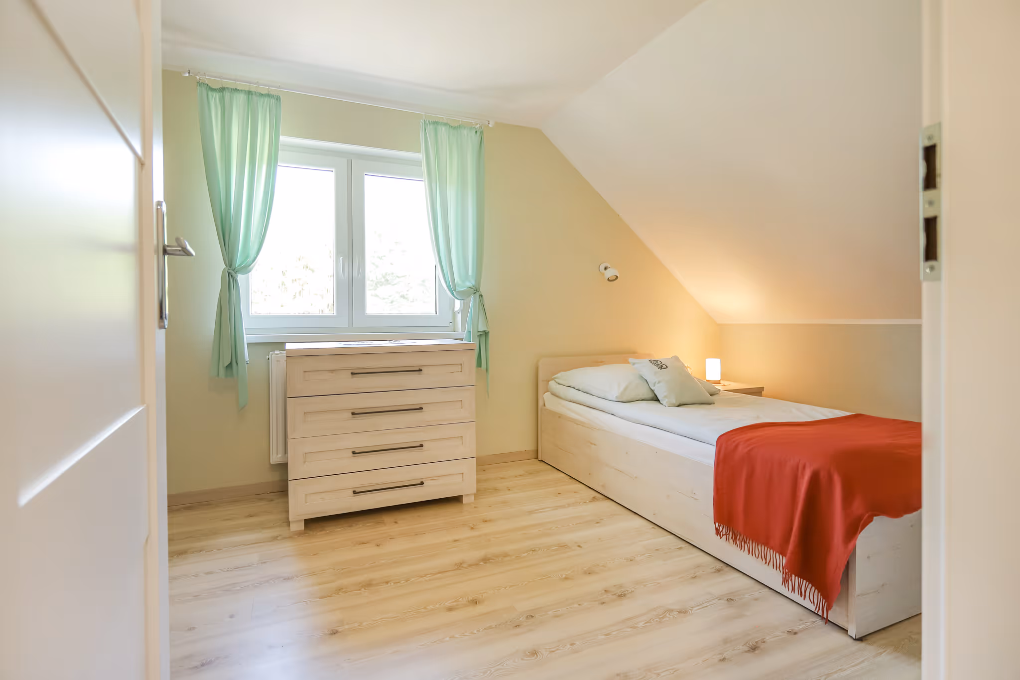 Pokój łóżko jednoosobowe